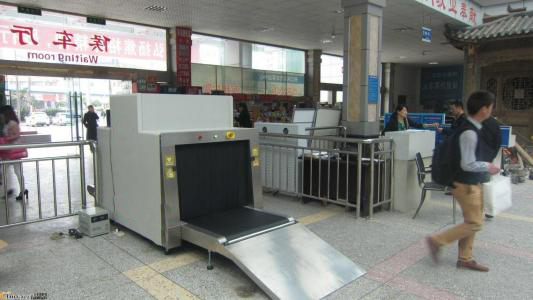 天眼安檢機(jī)在汽車站