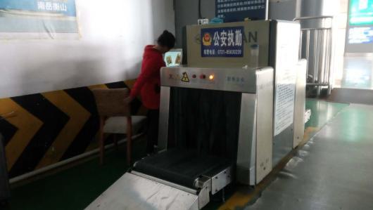 什么物品通過不了行李檢測x光安檢機(jī)