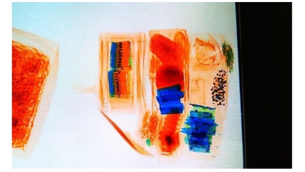 安檢機進入快遞行業(yè)之后違禁物品無處藏身