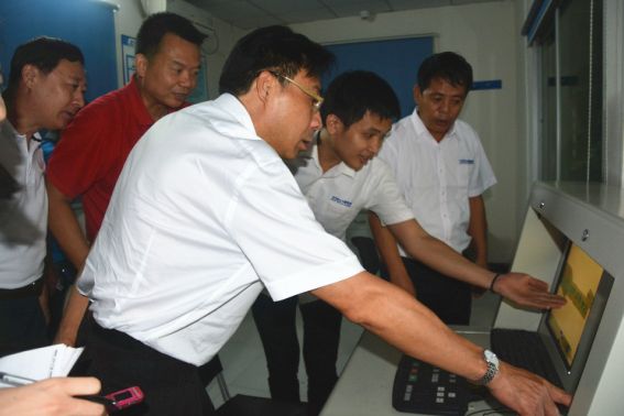 天眼x光安檢機(jī)在海南寄遞安檢