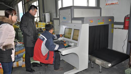 怎么選擇物流行業(yè)x光安檢機(jī)